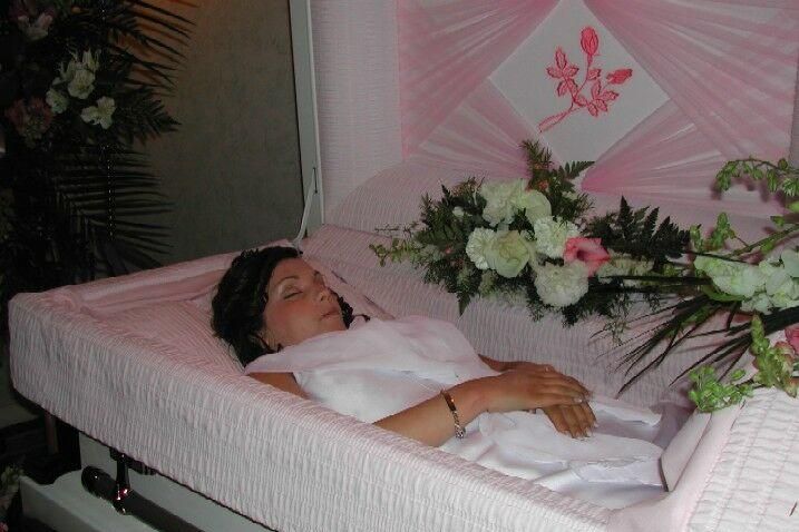 К чему снится фотография покойной бабушки